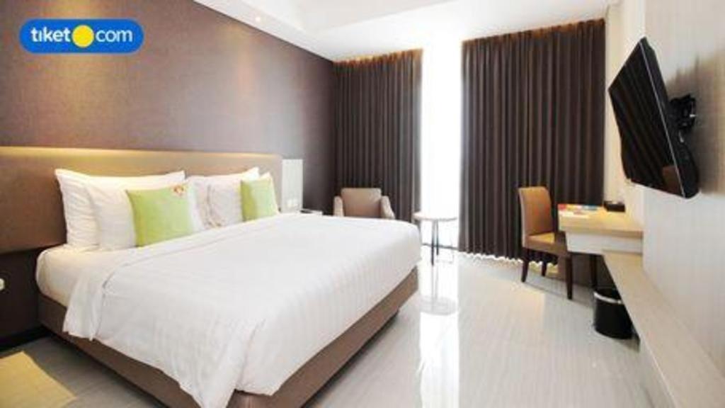 Hotel Dafam Pacific Caesar Surabaja Exteriér fotografie